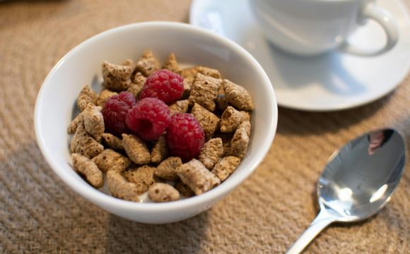 65% de los chilenos toma desayuno todos los días: la primera comida del día es clave para la energía y el rendimiento